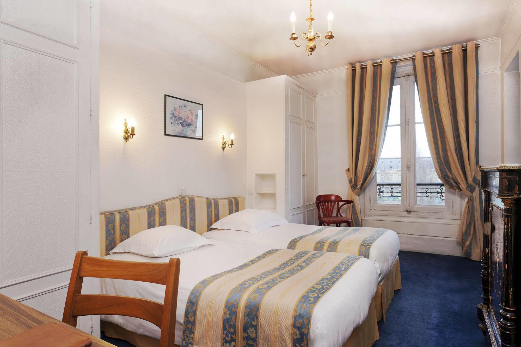 Hotel Du Quai Voltaire ปารีส ภายนอก รูปภาพ