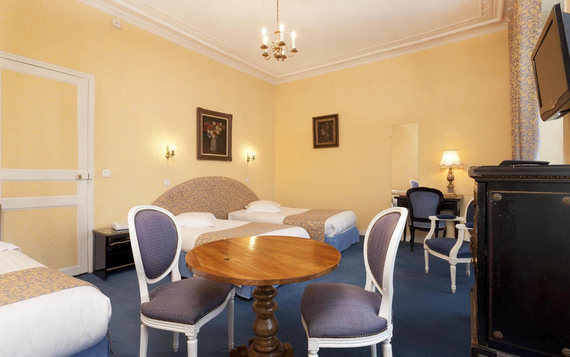 Hotel Du Quai Voltaire ปารีส ภายนอก รูปภาพ